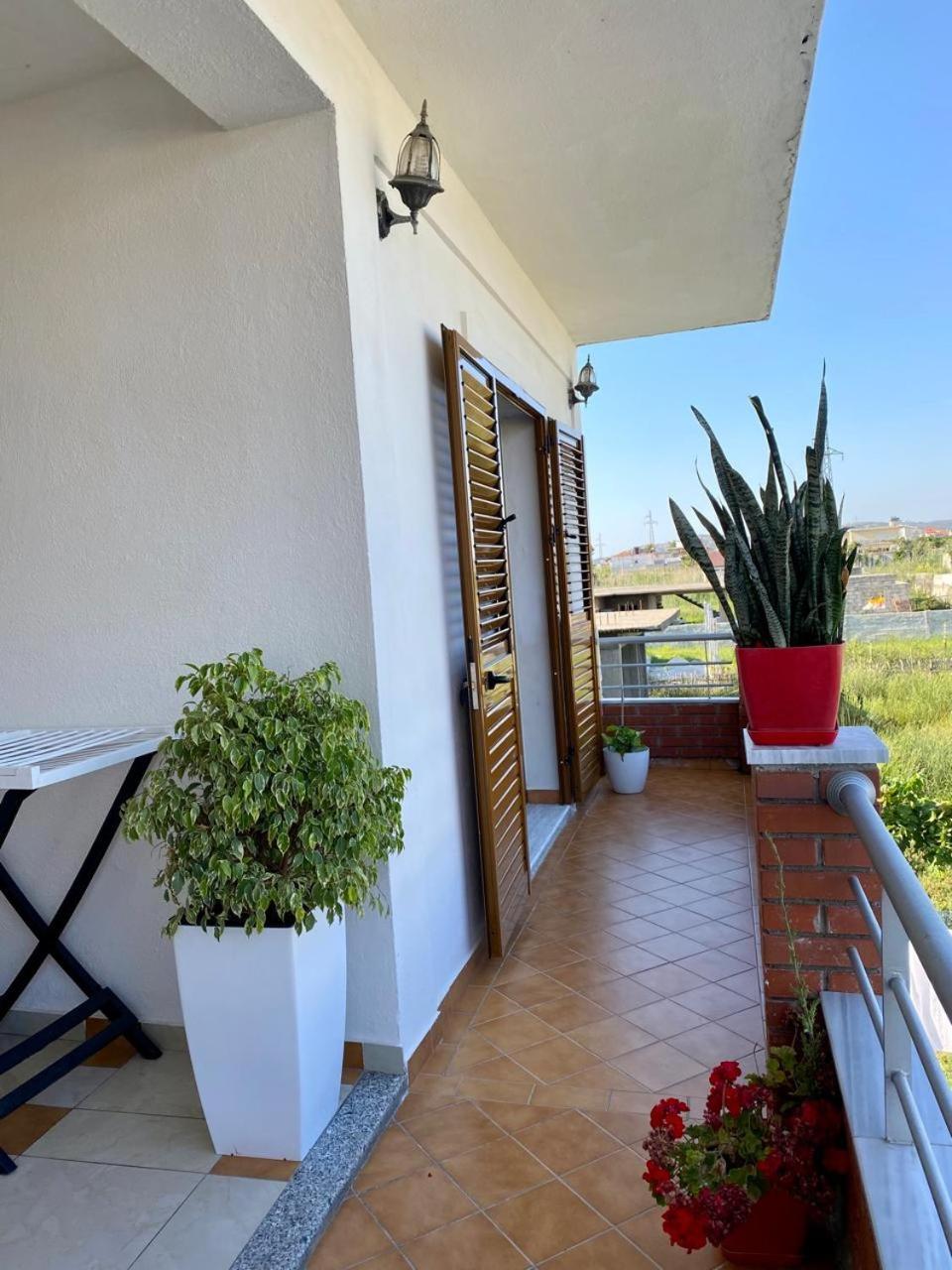 Arlind'S Apartaments Wlora Zewnętrze zdjęcie