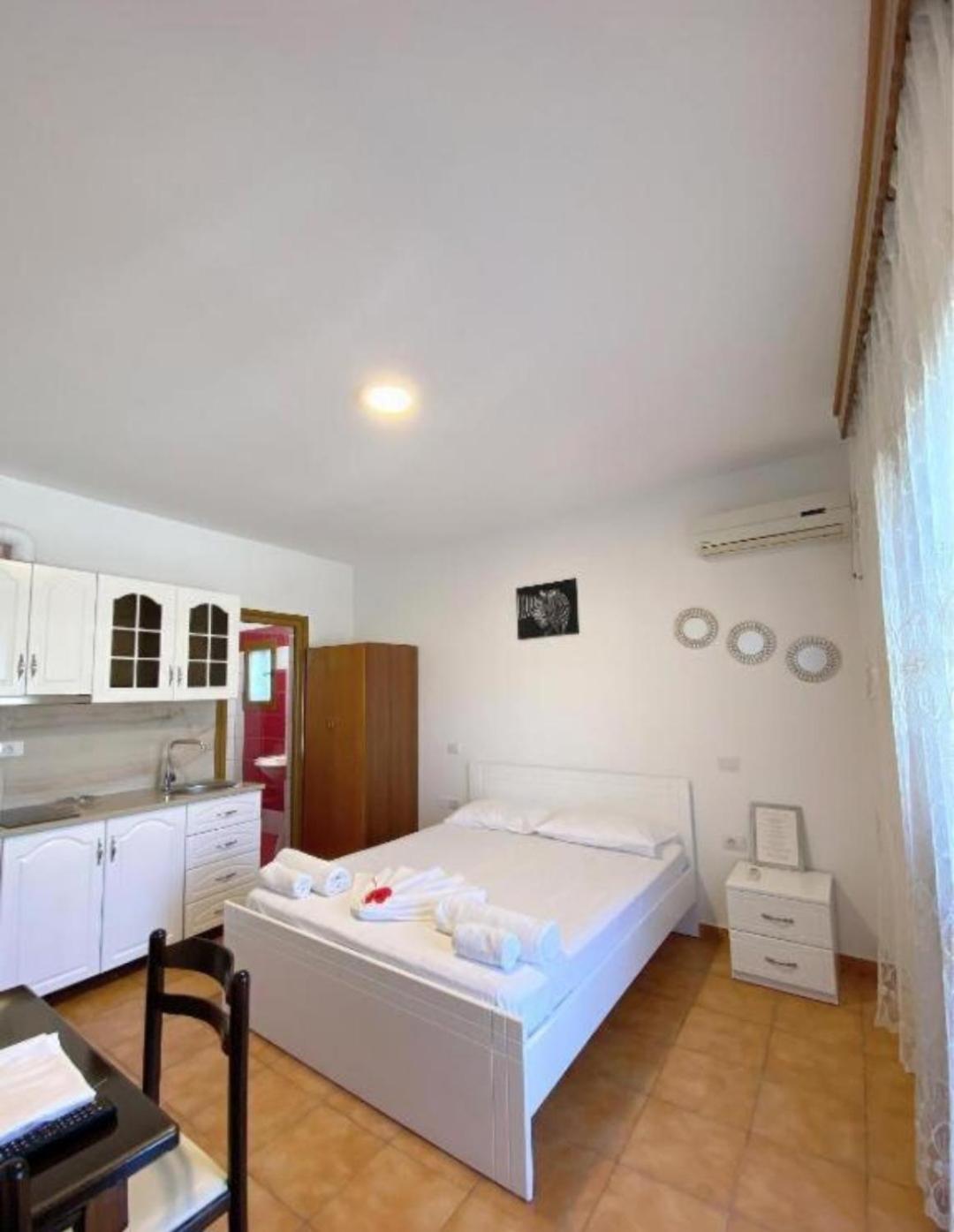 Arlind'S Apartaments Wlora Zewnętrze zdjęcie